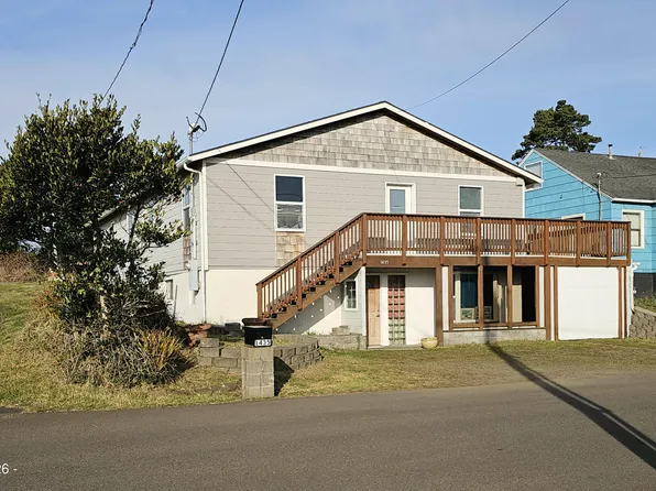 1435 NE 12th St, Lincoln City, OR 97367