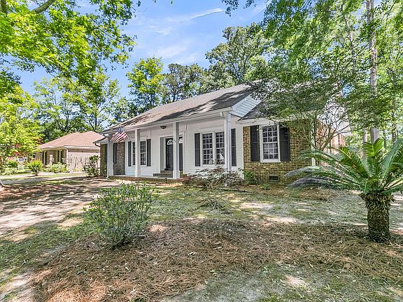 4th image of 109 Runnymeade Ln