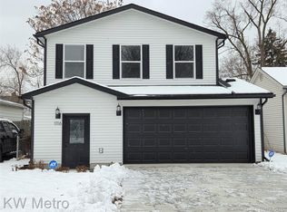 1116 E Hayes Ave, Hazel Park, MI