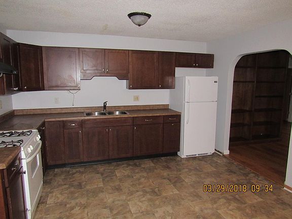 3rd image of 3614 N Priscilla Ct