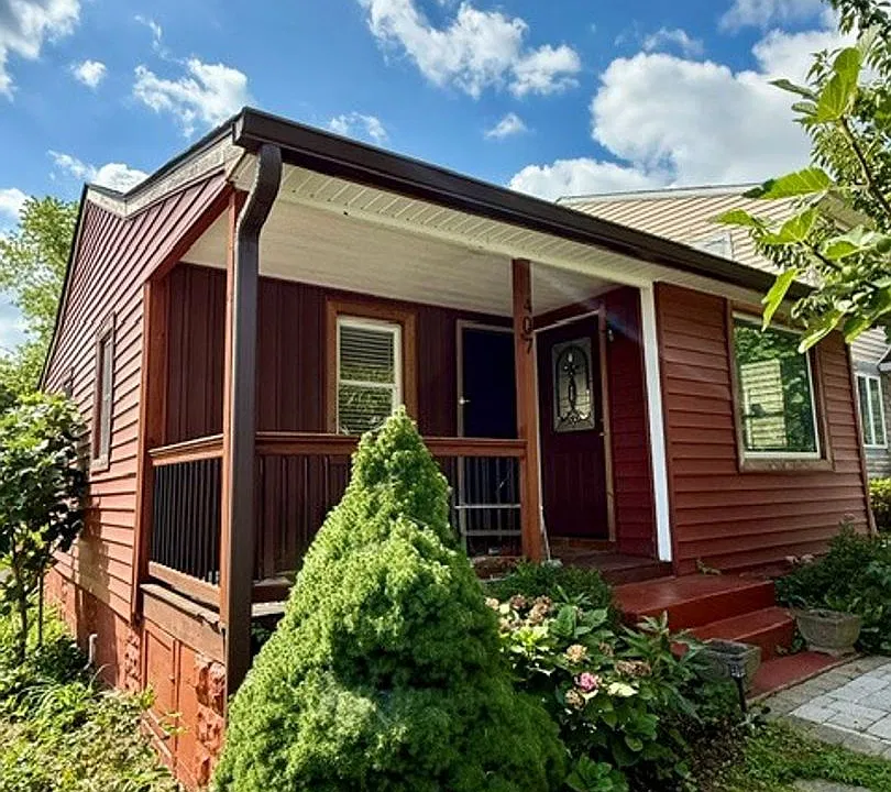 407 Oaklawn Ave