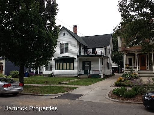 1st image of 468 Crescent St NE