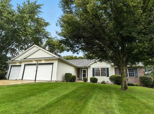 51070 Lexingham Dr, Granger, IN