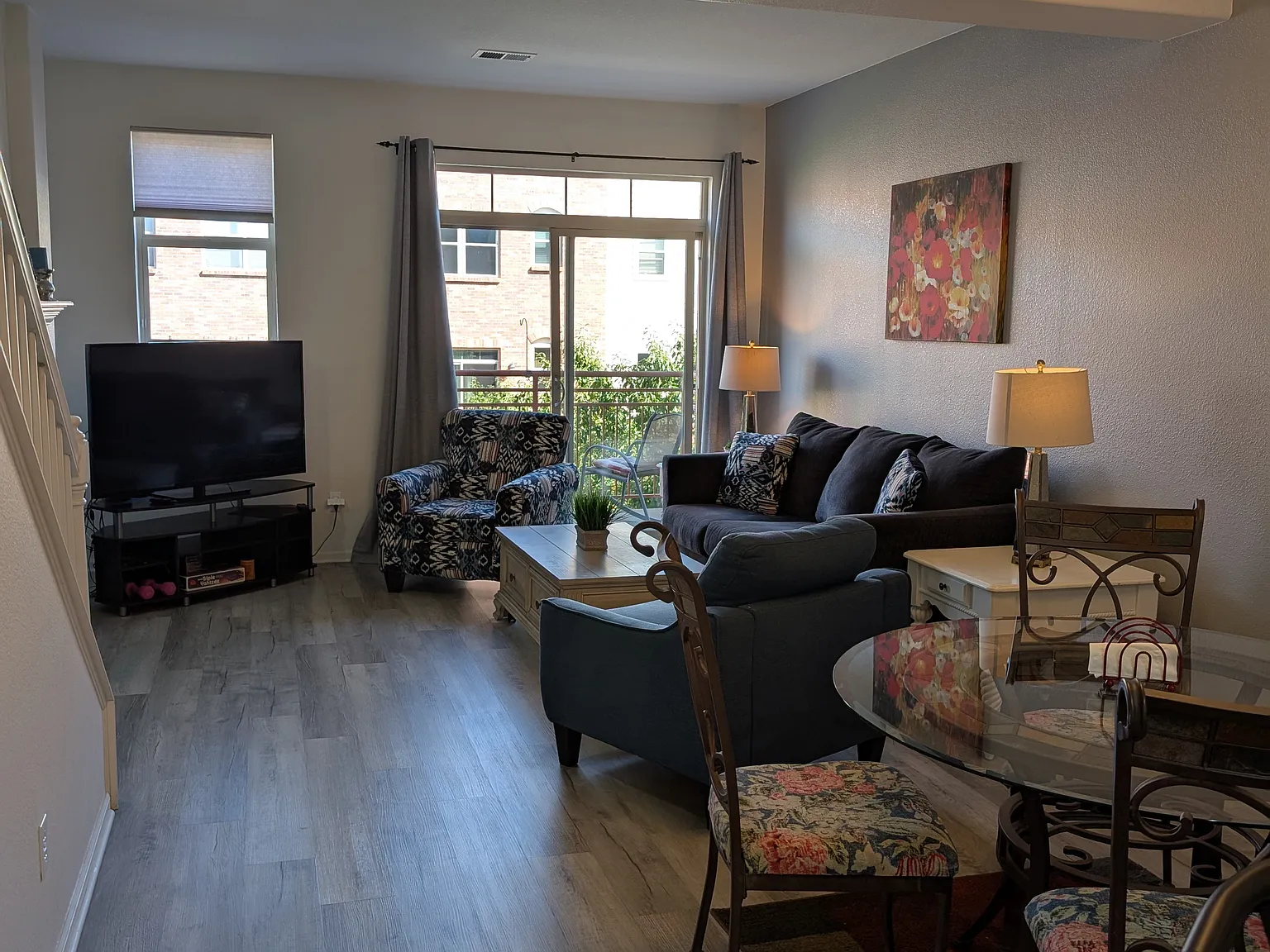 2 bed, 1358 sqft, $2,900 — Photo 3