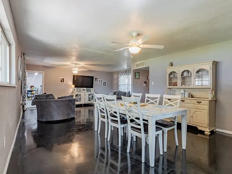 4034 Stillwood Ln — Photo 10