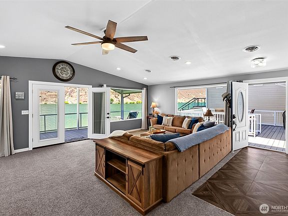 3rd image of 32014 Lakeview Road NE