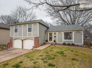 11605 W 99th Ter, Overland Park, KS 66214