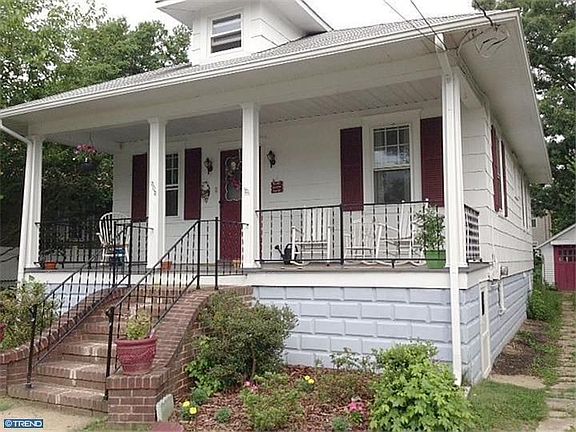 3rd image of 303 Linderman Ave