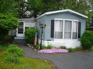 124 Buckingham Dr, Westbrook, ME 04092