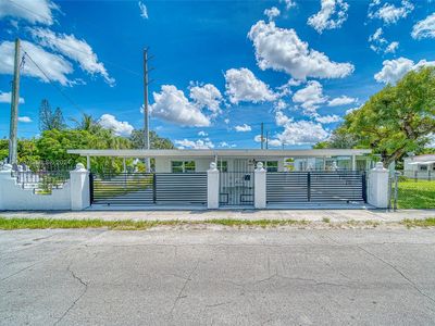 2000 Service Rd, Opa Locka, FL, 33054