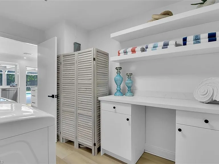 740 Park Shore Dr — Photo 27