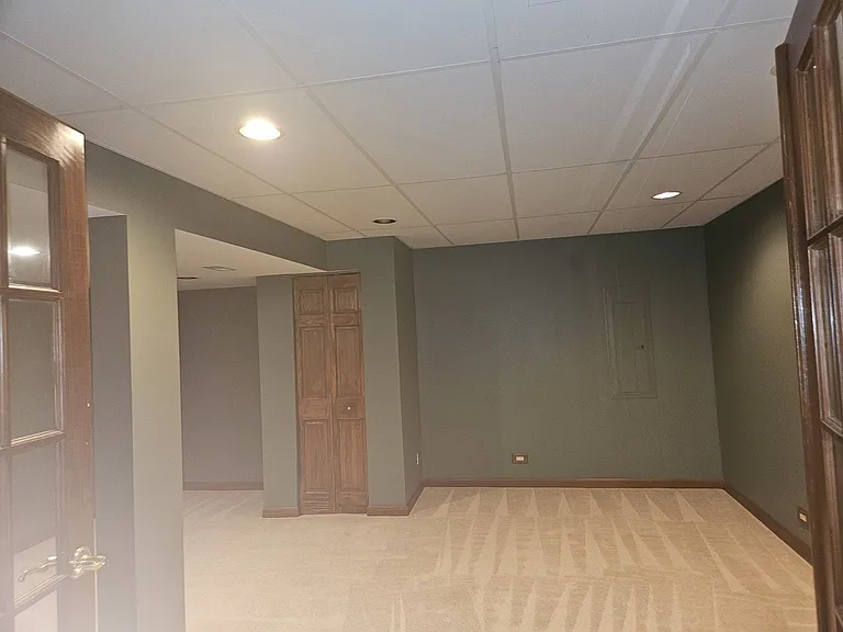 733 Woodbury Ct — Photo 24