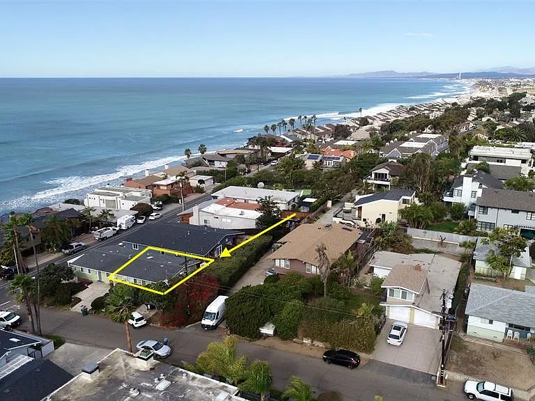 1607 Neptune Ave — Photo 11