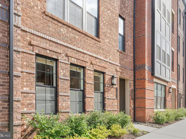 7405 Backett Wood Ter, McLean, VA 22102