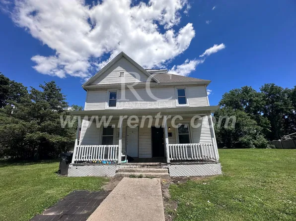 17 Indiana St, Danville, IL 61832