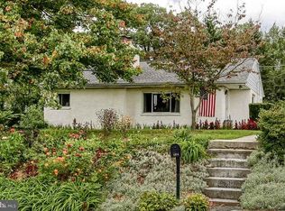 5824 Devonshire Rd #R, Harrisburg, PA 17112