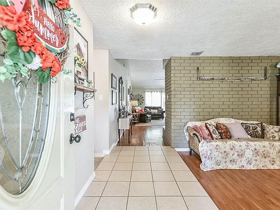 3rd image of 17515 Marl Ct