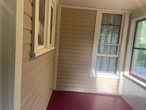 2nd image of 224 N Hartwell Ave