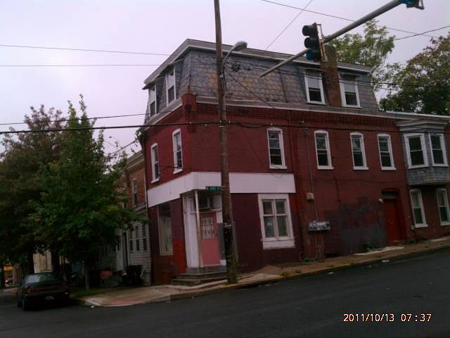 1st image of 117 N Harrison St