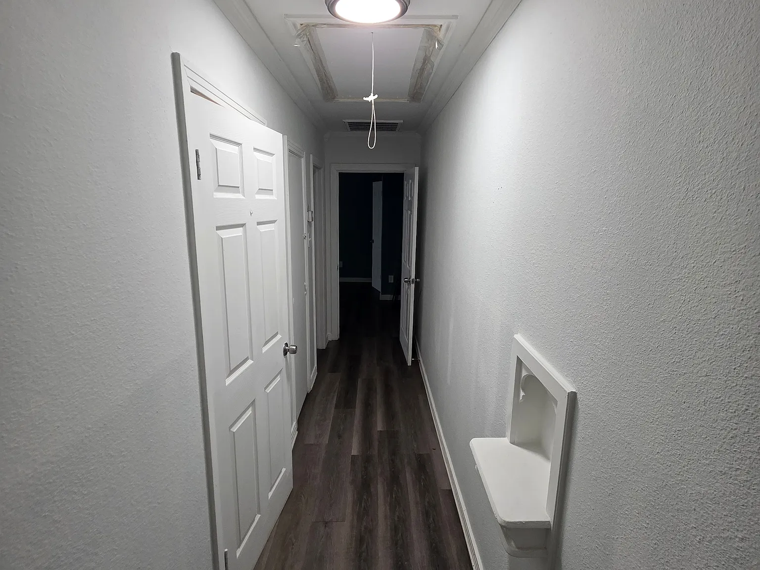 2 bed, 905 sqft, $1,350 — Photo 4