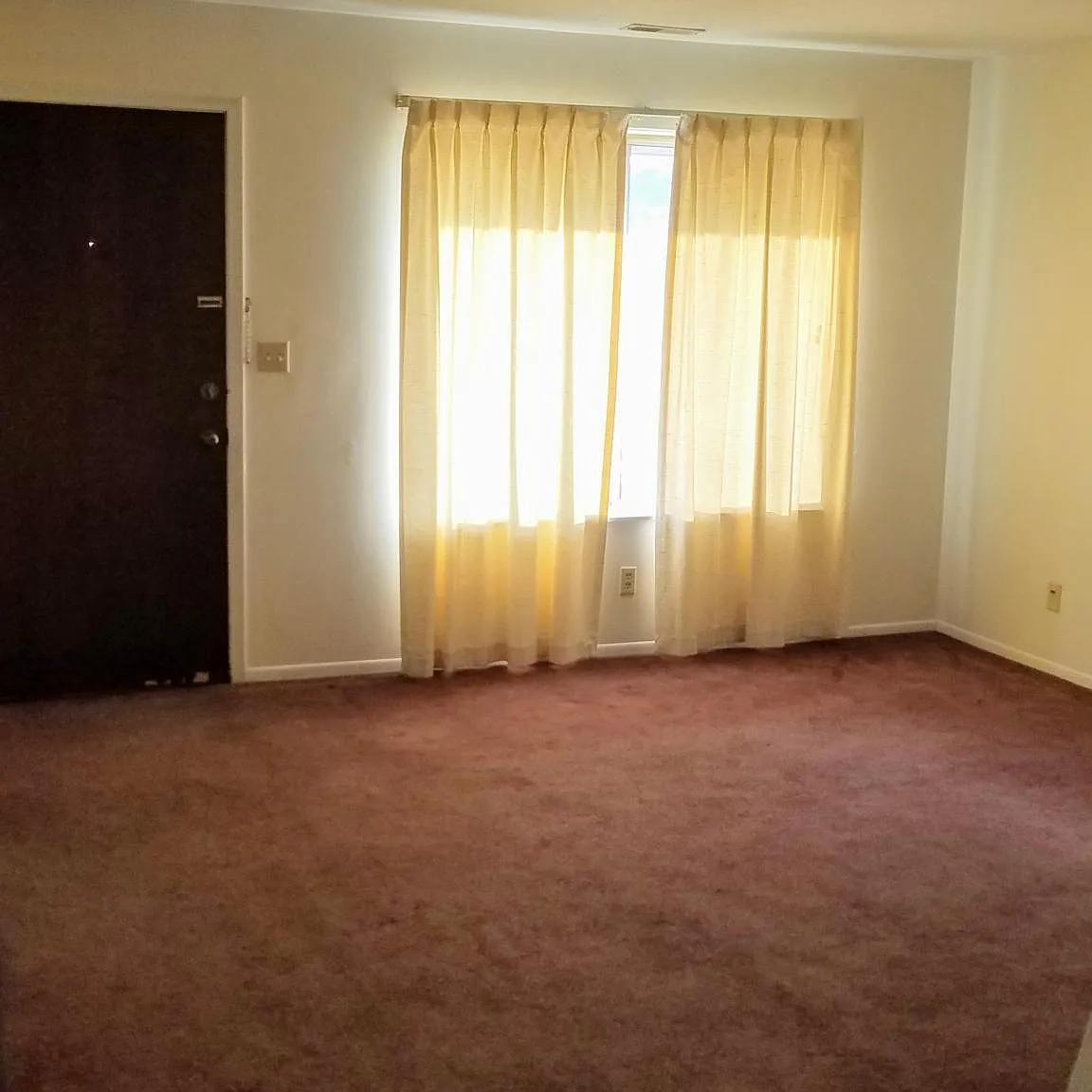 2 bed, 850 sqft, $950 — Photo 3