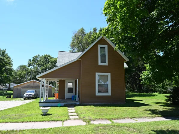 815 N Monticello St, Winamac, IN 46996