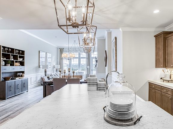 Expansive kitchen island