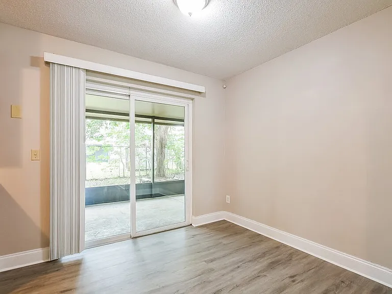 13900 Lena St — Photo 5