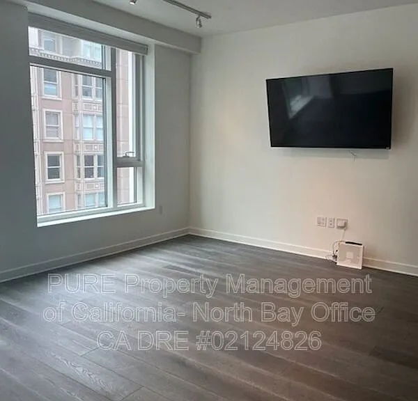 1688 Pine St #608 — Photo 7