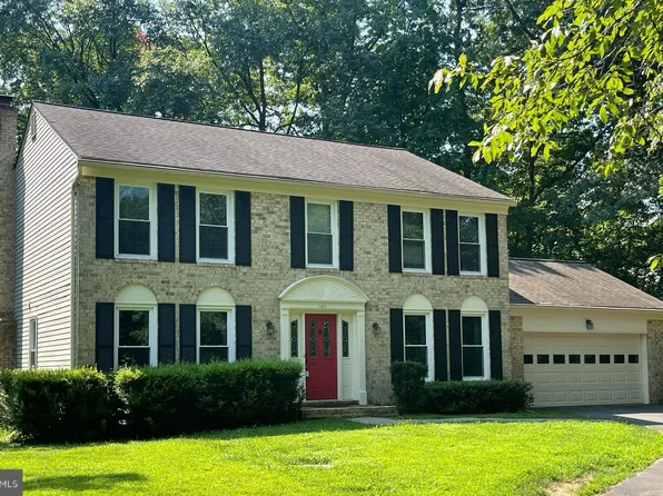 11415 Jordan Ln, Great Falls, VA 22066