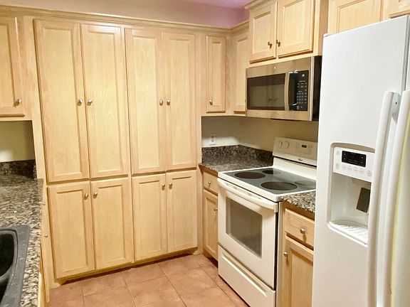 5th image of 409 County Road 3060
