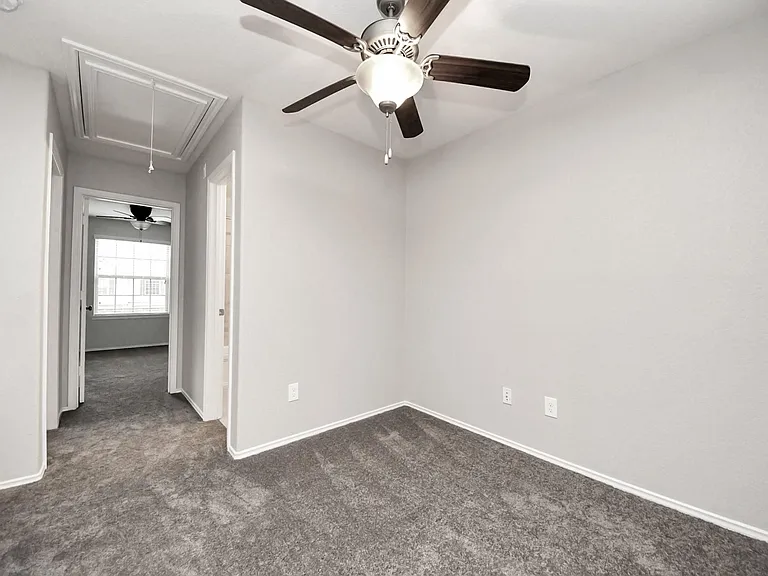16130 Beachside Pl — Photo 31