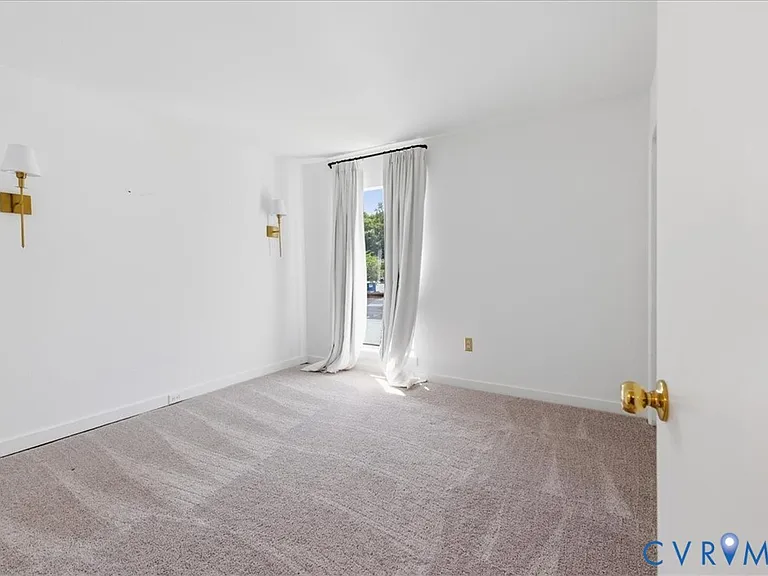 10280 Iron Mill Rd — Photo 20