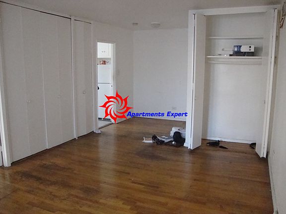 4th image of 14227 Barclay Ave #208