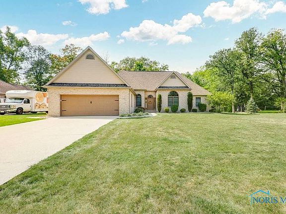 2nd image of 3320 Turnberry Dr