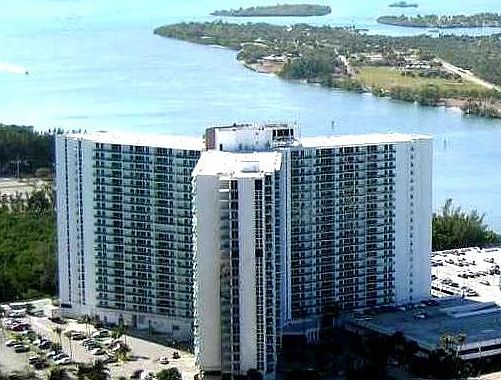 3rd image of 100 Bayview Dr APT 2029