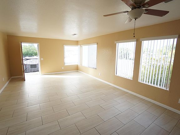 2nd image of 434 Avocado Ave APT D