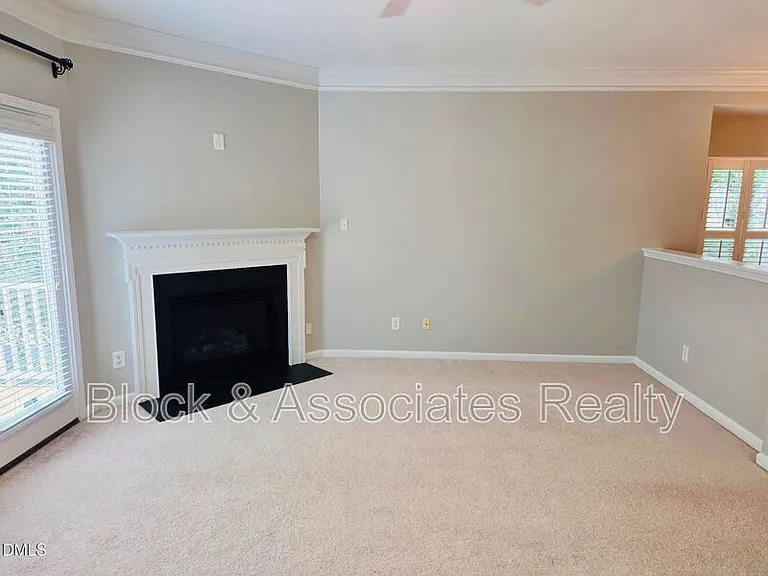 124 Braeside Ct — Photo 21