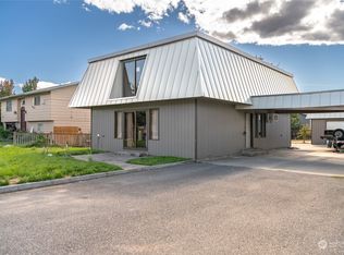 2214 Columbia Ave NW, East Wenatchee, WA