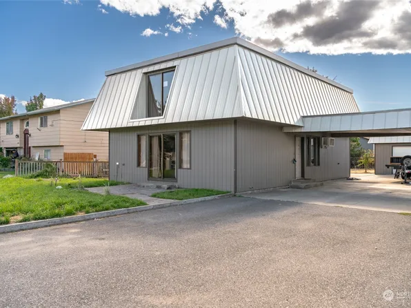 2214 NW Columbia Avenue, East Wenatchee, WA 98802