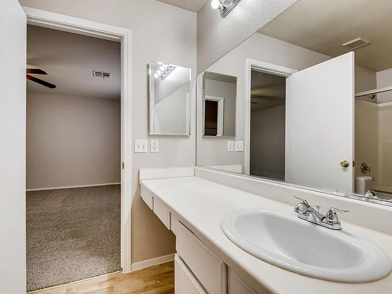 5424 Pepperpike Ave — Photo 24