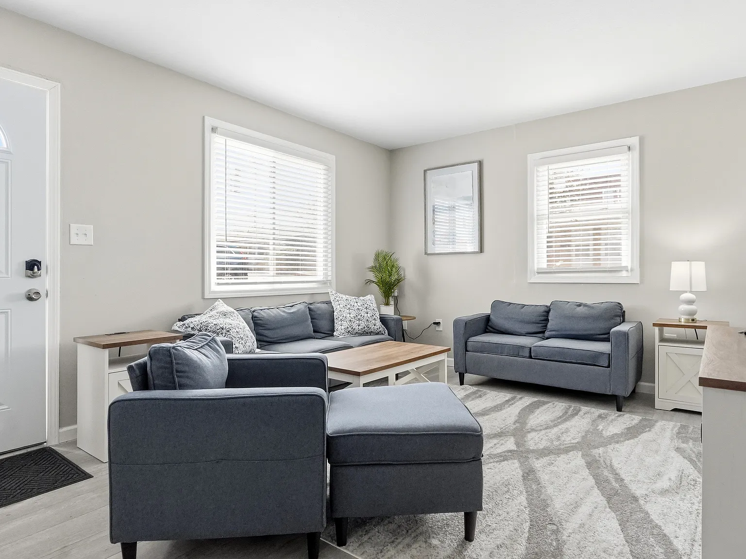 7590 Mentor Ave — Photo 2