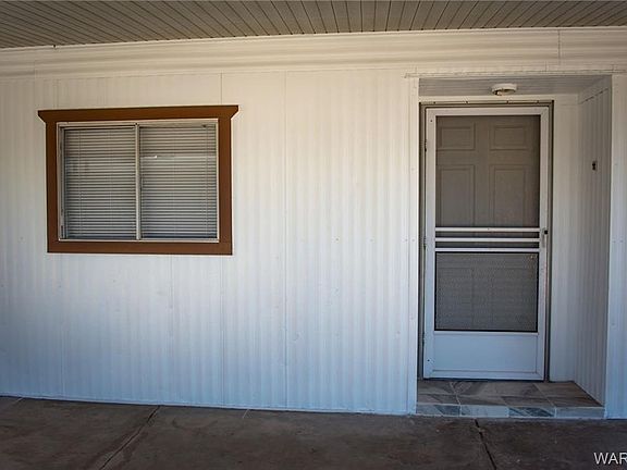 4th image of 986 Terrace Dr