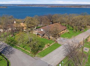 2 Westwind Dr, Sand Springs, OK 74063