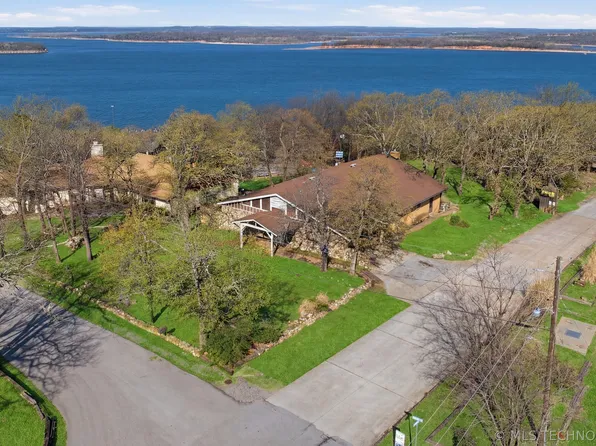 2 Westwind Dr, Sand Springs, OK 74063