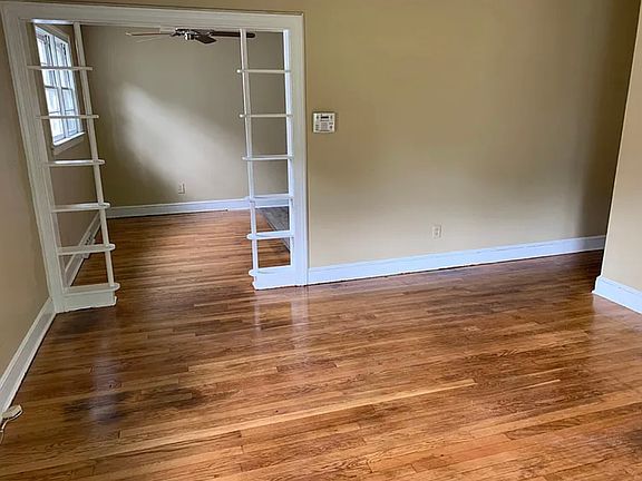 3rd image of 2502 Richmond St