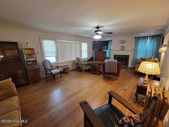 5th image of 312 N West Street