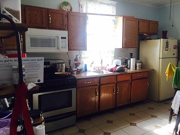 5th image of 4612 S Rockwell St