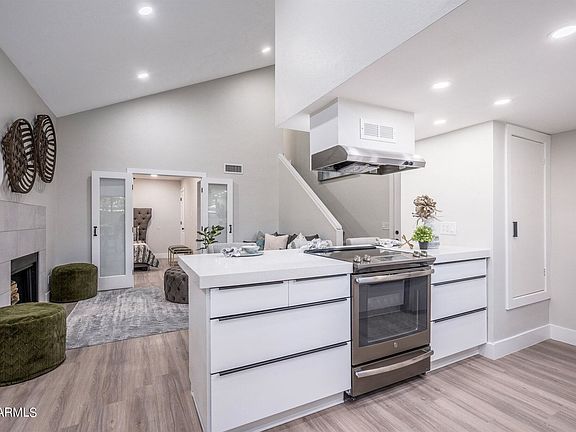 5th image of 3441 N 31st St Unit 124