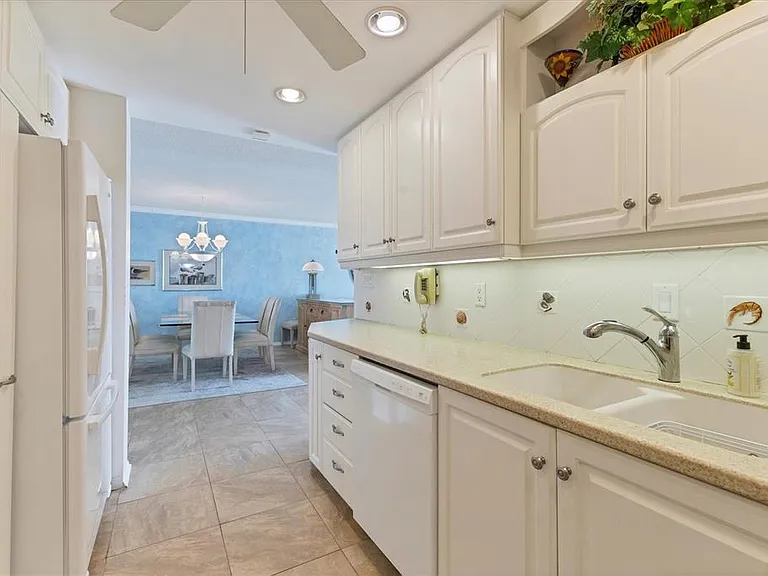 4485 Gulf Of Mexico Dr #Penthouse 2 — Photo 9